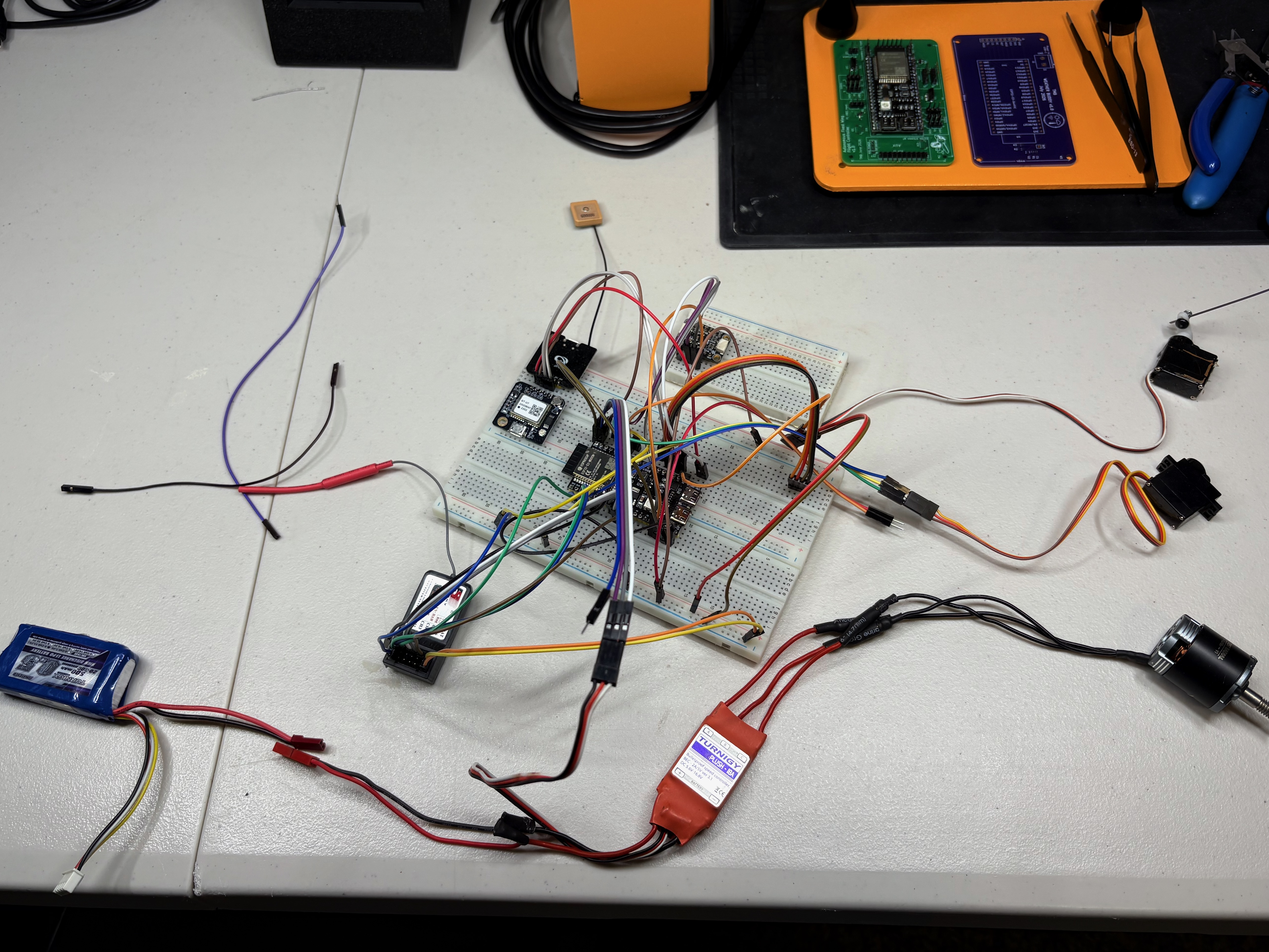 Fixed wing flight controller breadboard test